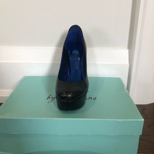Guess by Marciano pumps